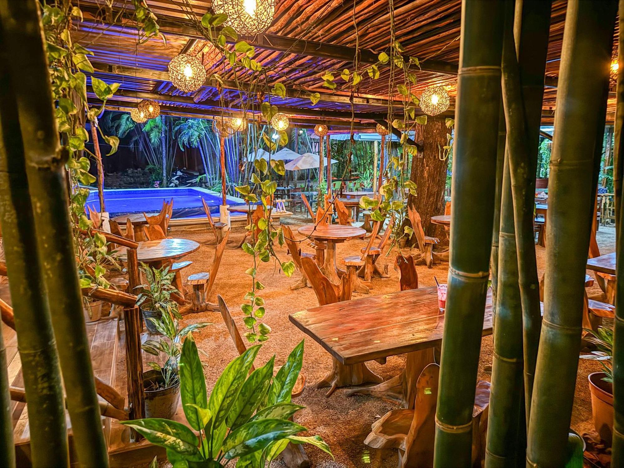 Hotel Bambus Felipe Carrillo Puerto Kültér fotó